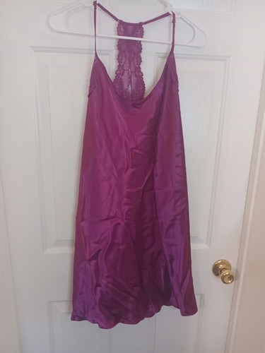 Lilac + London Women's Chemise/Nightgown Purple Size Large Shinny - Picture 10 of 11