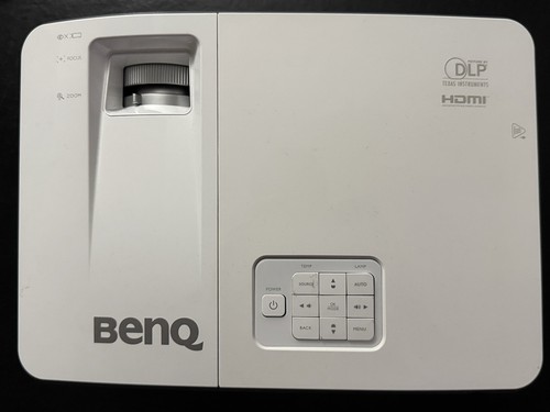 BenQ TH670 Digital Projector, Remote & Cables - 3D Ready