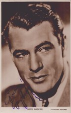 GARY COOPER - PICTURE POST CARD SIGNED