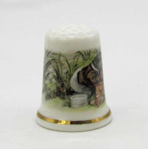 COLLECTABLE THIMBLE, WIND IN THE WILLOWS, OH MY !! OH MY ! - Picture 2 of 5