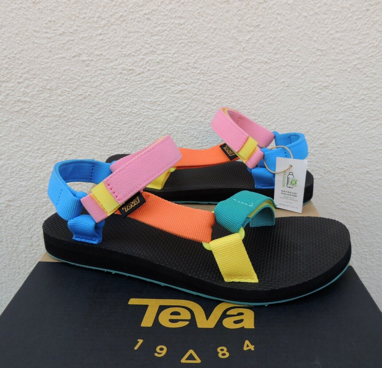 TEVA 90'S MULTI ORIGINAL UNIVERSAL STRAPPY SANDALS, WOMEN US 10/ EUR 41  ~NEW