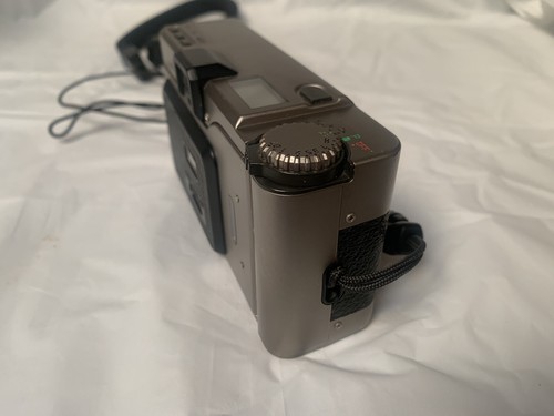 Leica USA Samy’s Camera GMBH Minilux 1:2.4/40mm Data Vintage Excellent Clean - Picture 8 of 11