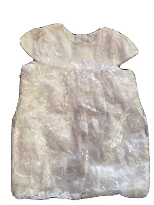 mamas und papas mädchen weißes Kleid!