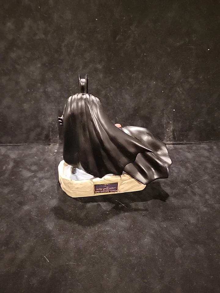 Batman Forever: Estátua do Batman e Robin com certificado de autenticidade (1154/5000) - Imagem 2 de 4