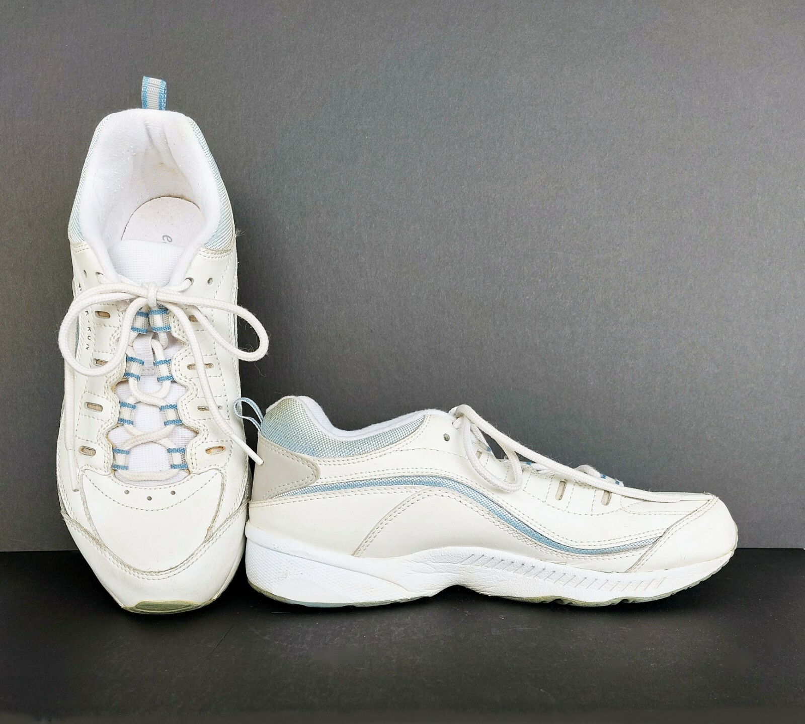 easy spirit walk run tennis shoes