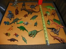 Jurassic World Park Dinosaur Lot of 30 Action Figure Toys