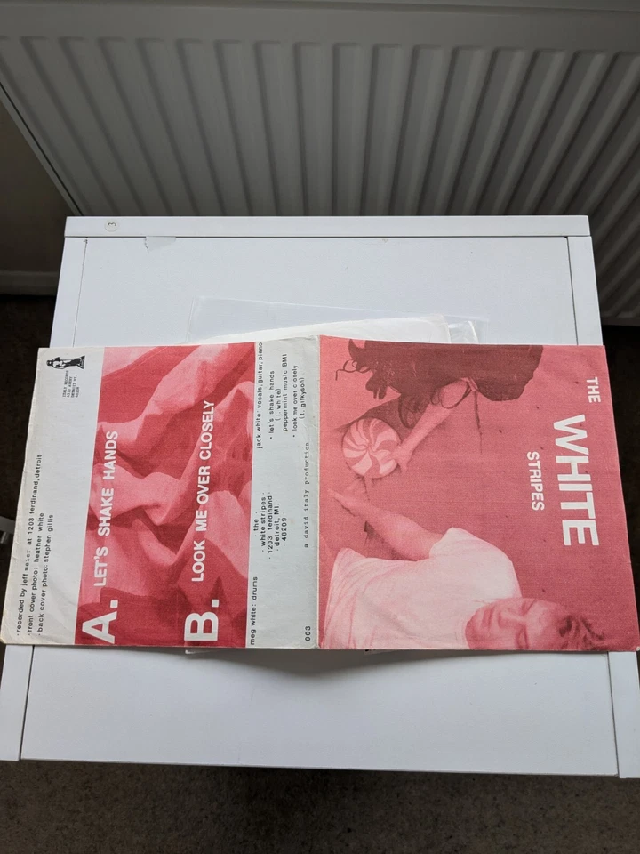 The White Stripes - Let's Shake Hands - US First Press Red 7" Vinyl Single 1998 - Image 4 of 4