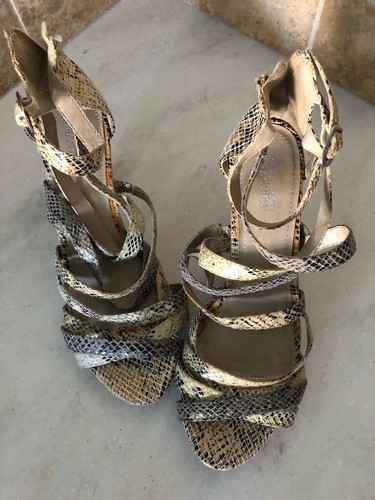 Kenneth Cole Reaction Strappy Sandal 