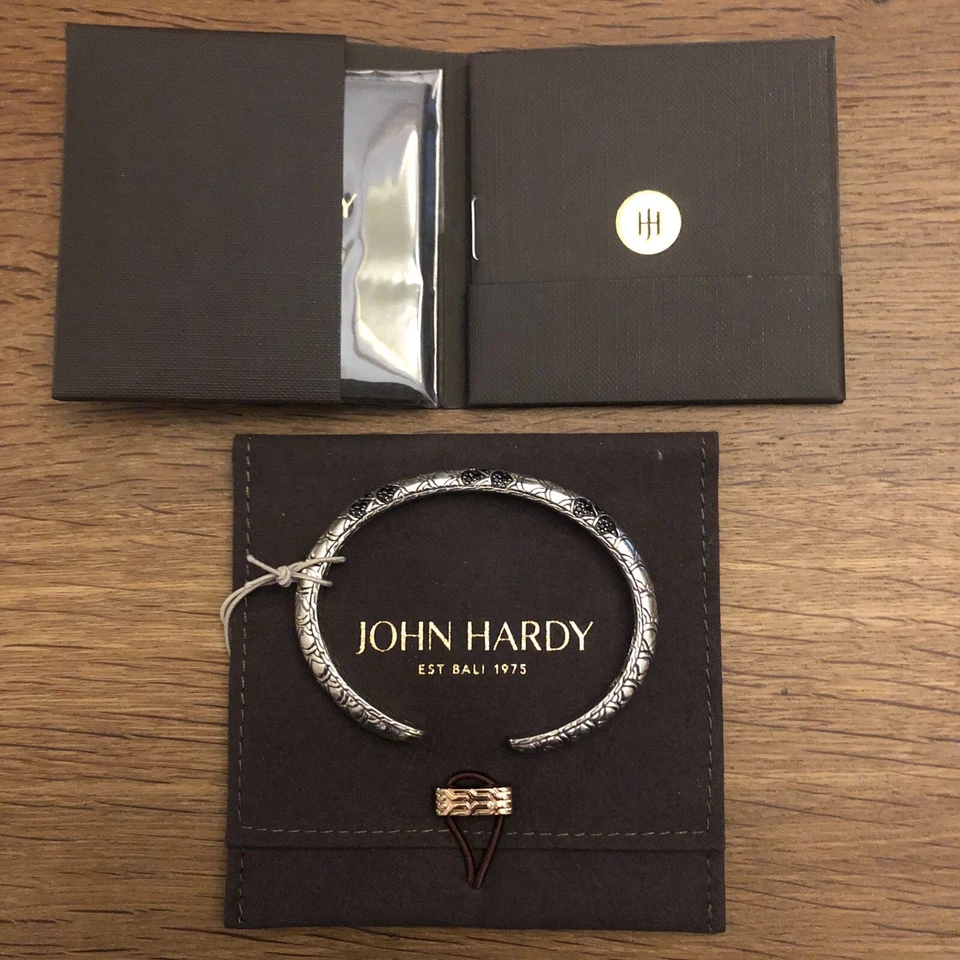 NUEVO CON ETIQUETAS JOHN HARDY Legends Naga Pulsera Brazalete Zafiro Negro Plata Esterlina $1,495 Foto 2 de 4
