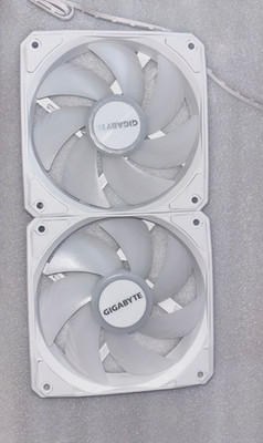 GIGABYTE EZ CHAIN 120mm ARGB Fan Reverse Blade RGB Ice Edition Cooling