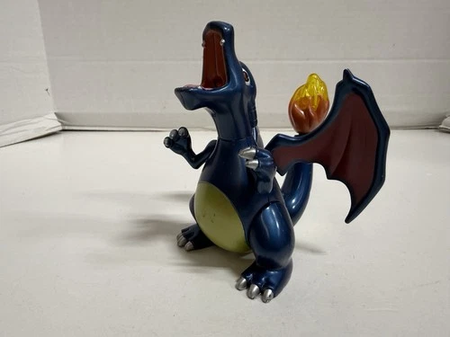 Vintage Pokemon 2000 Hasbro 5" Blue Shiny Charizard Combat Figure Extremely Rare