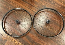 DT Swiss 350 Wheelset, WTB KOM I29 Aluminum Wheels, Non-boost Shimano HG Freehub