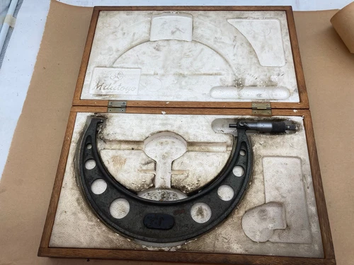 USED 8-9"" Mitutoyo Mechanical Outside Micrometer