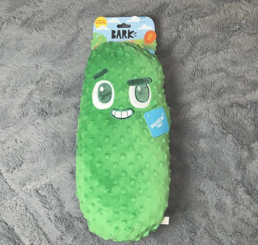 Pickle toy top for dogs