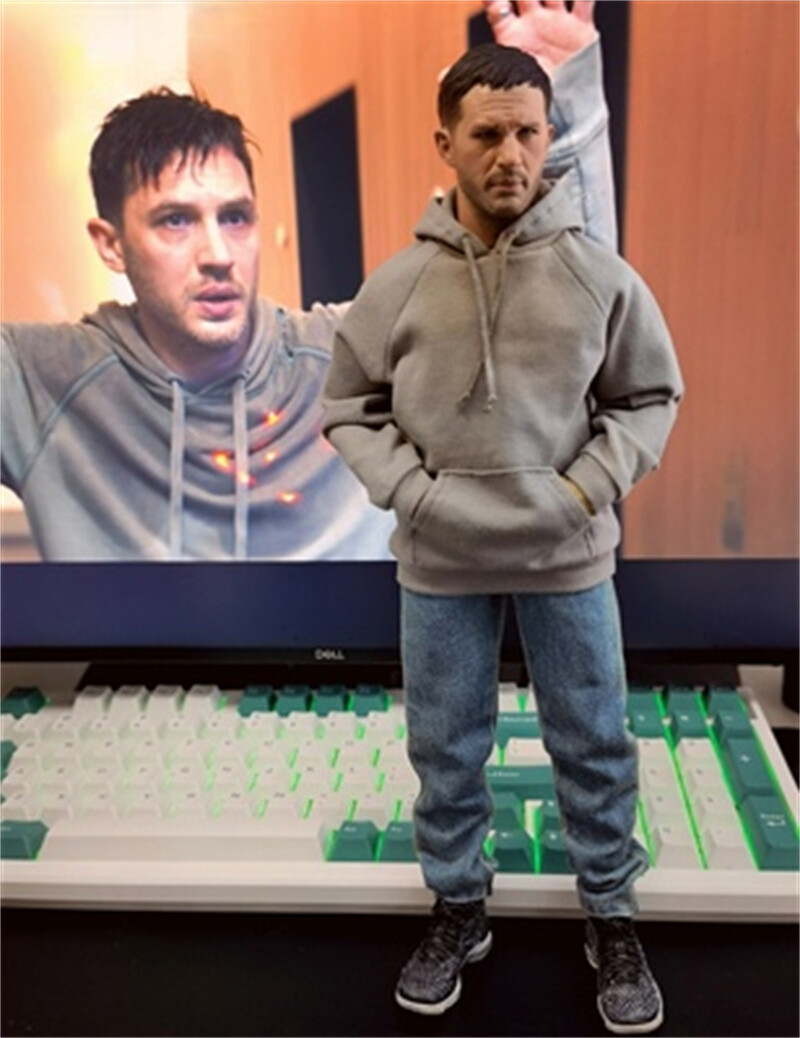 Venom Eddie Brock 1/6 Scale head Carving W/Clothes Outfit Venom Eddie Brock 1/6 Scale head Carving W/Clothes Outfit