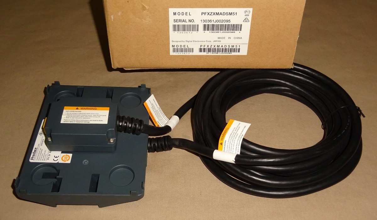 Pro-Face PFXZXMADSM51 Rear Module Separation Cable Length 5M NEW