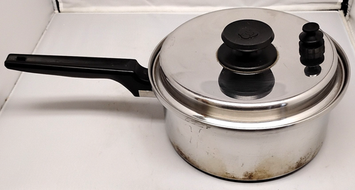 ROYAL PRESTIGE 7 STRATI S.S. TITANIO LEGA ARGENTO RAME 3 QT SALSA PENTOLA PADELLA E COPERCHIO - Foto 3 di 11