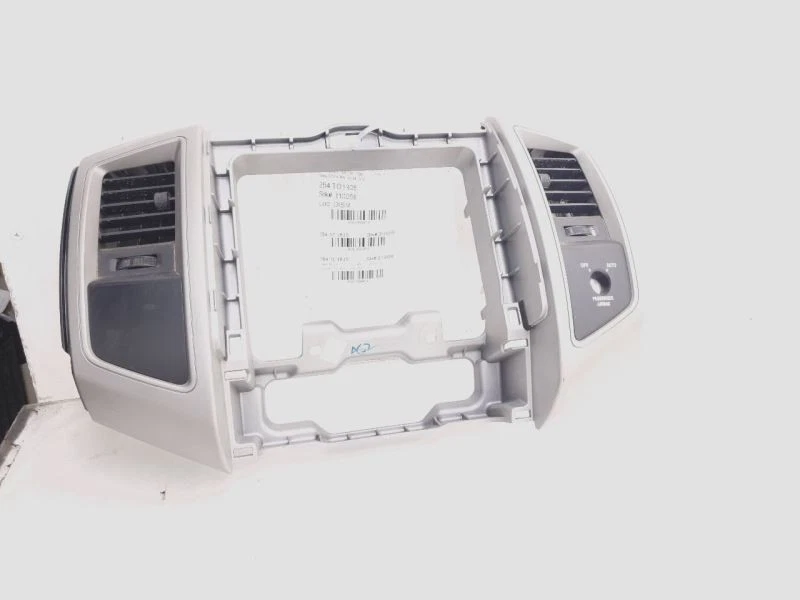 Toyota Tacoma 2005 tablero radio bisel montaje Foto 2 de 4