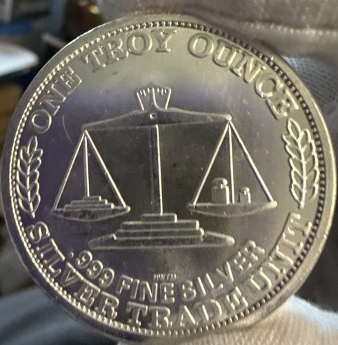🦅 1 Troy Ounce .999 Fine Silver Round International Trade Unit #14🦅