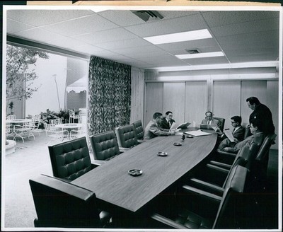 1966 Photo Pepsi Cola Plant Business Men Miami Herald Fl Chairman Julius 8x10
