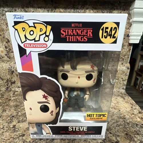 Funko Pop! Stranger Things Steve #1542 Hot Topic Exclusive Vinyl Figure