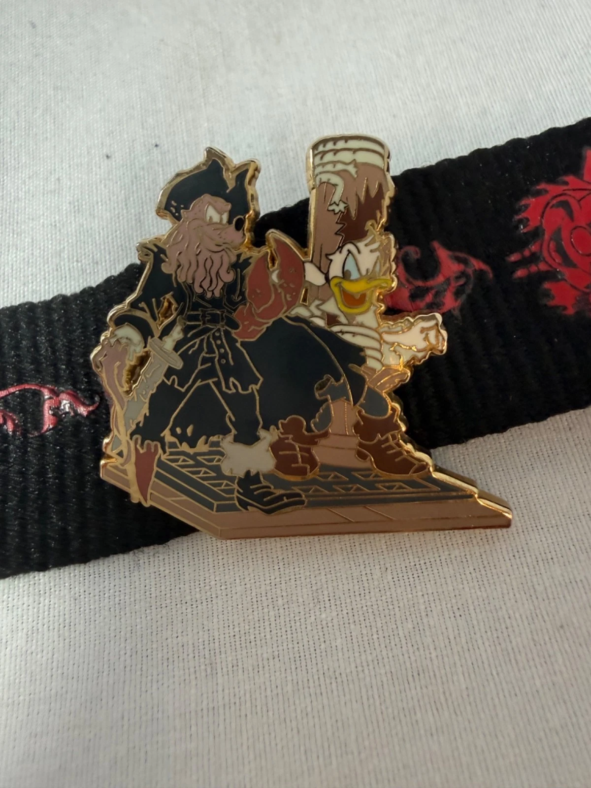 Disney Pin Pirates of the Caribbean Davy Jones Goofy & Donald Duck