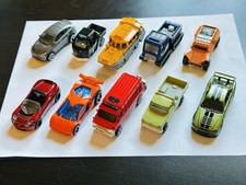 LOT OF 10 MINIATURE MINI DIECAST  PLASTIC TOY CARS VEHICLES TRUCKS