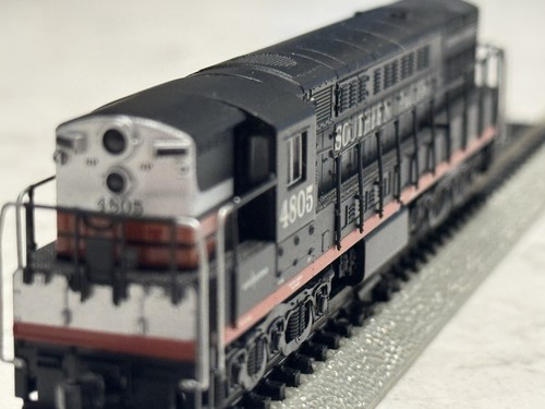Locomotora Train Master Southern Pacific escala N ATLAS #49633 #4805 | Condition: Used