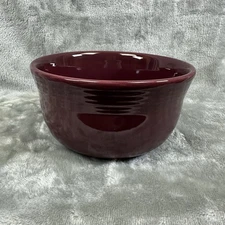 Fiesta Fiestaware Homer Laughlin Gusto Bowl 28 oz Claret (retired)