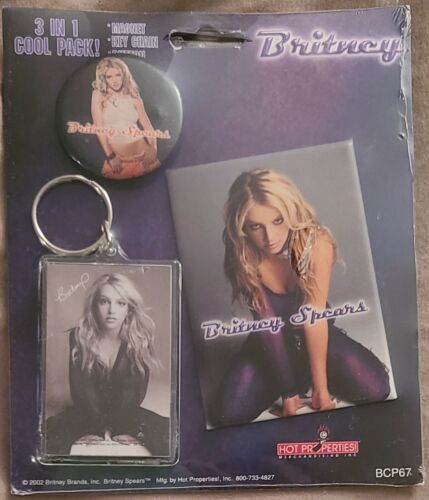 Britney Spears 3 piece set 1-pin, button & magnet - Offical Merch! - RARE! - Picture 2 of 5