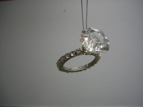 Faux diamond ring ornament, silver tone, Christmas, NWT - Picture 3 of 8