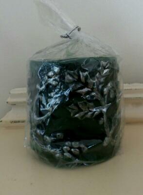 White Barn Candle Company MERRY MISTELTOE 4x4 Green Silver Leaf Berry ROUND NEW