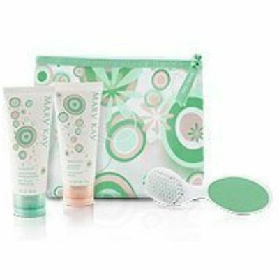 MARY KAY Pedicure Set  ROSEMARY MINT SCENT - Soak, Balm, Pumice & Bag NEW 