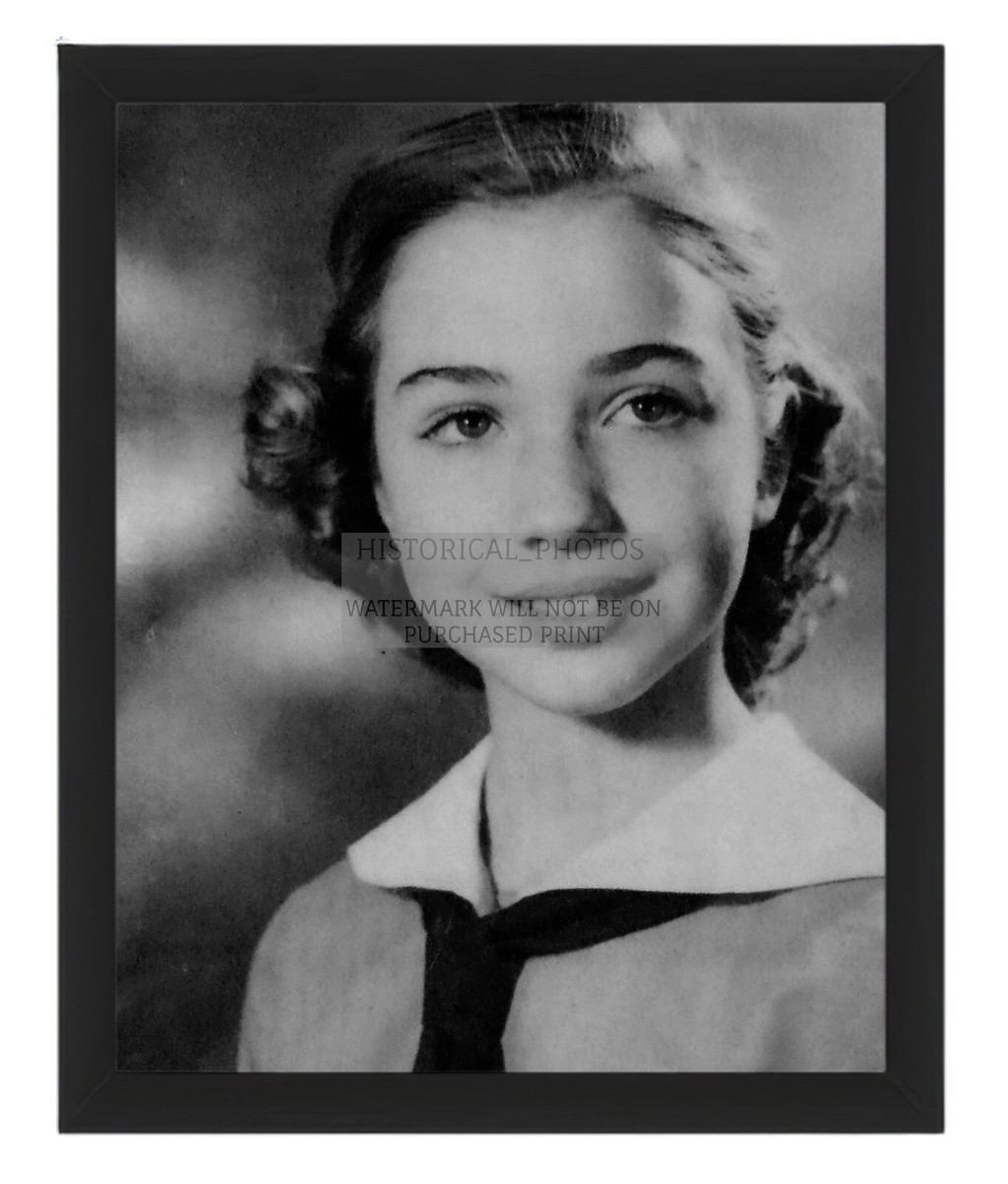 HILLARY CLINTON FIRST LADY 6TH GRADE 1958 YEARBOOK 8X10 FRAMED