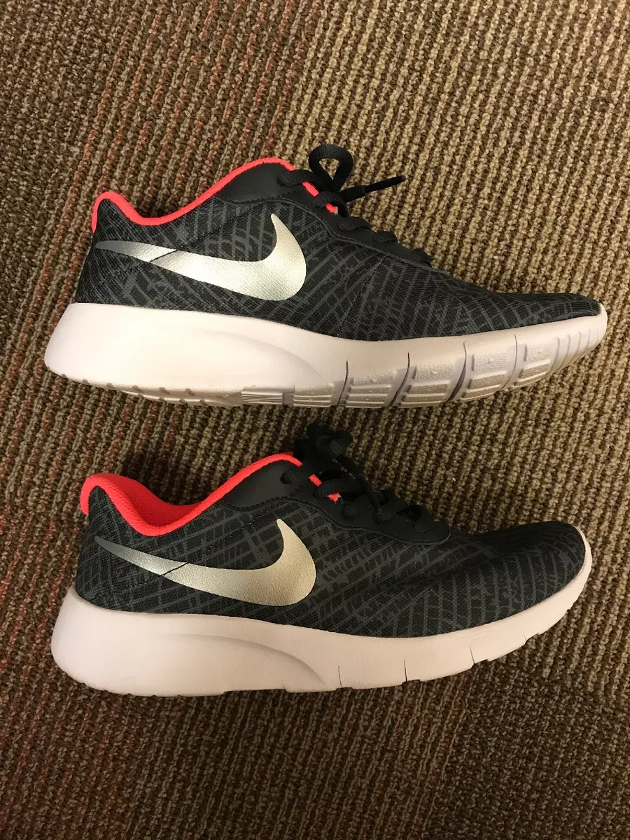 Nike roshe designs sales