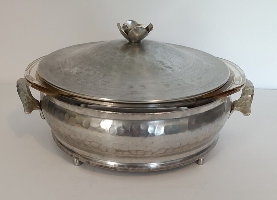 Vintage Hammered Aluminum Holder with Lid and Pyrex glass bowl C