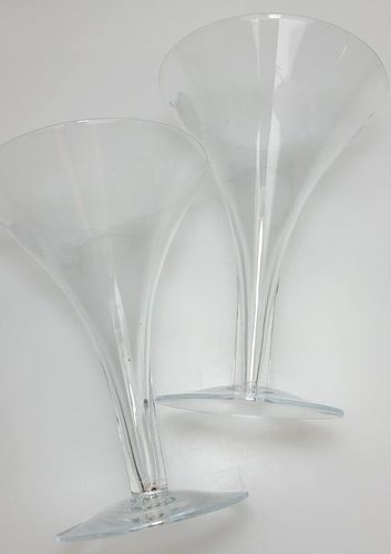 Vintage Set 2 Etched Hearts & Arrows Pattern Silver City Coupe Champagne Glasses - Picture 5 of 6