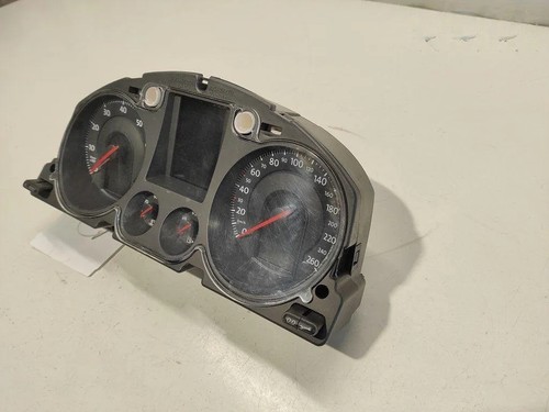 VW PASSAT B6 3C2 Kombiinstrument A2C53106067 A2C53114720 3183700DC 17121509