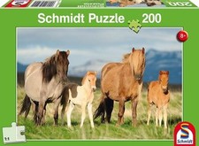 Schmidt Spiele 56199, Pferdefamilie, 200 Teile Kinderpuzzle, grün