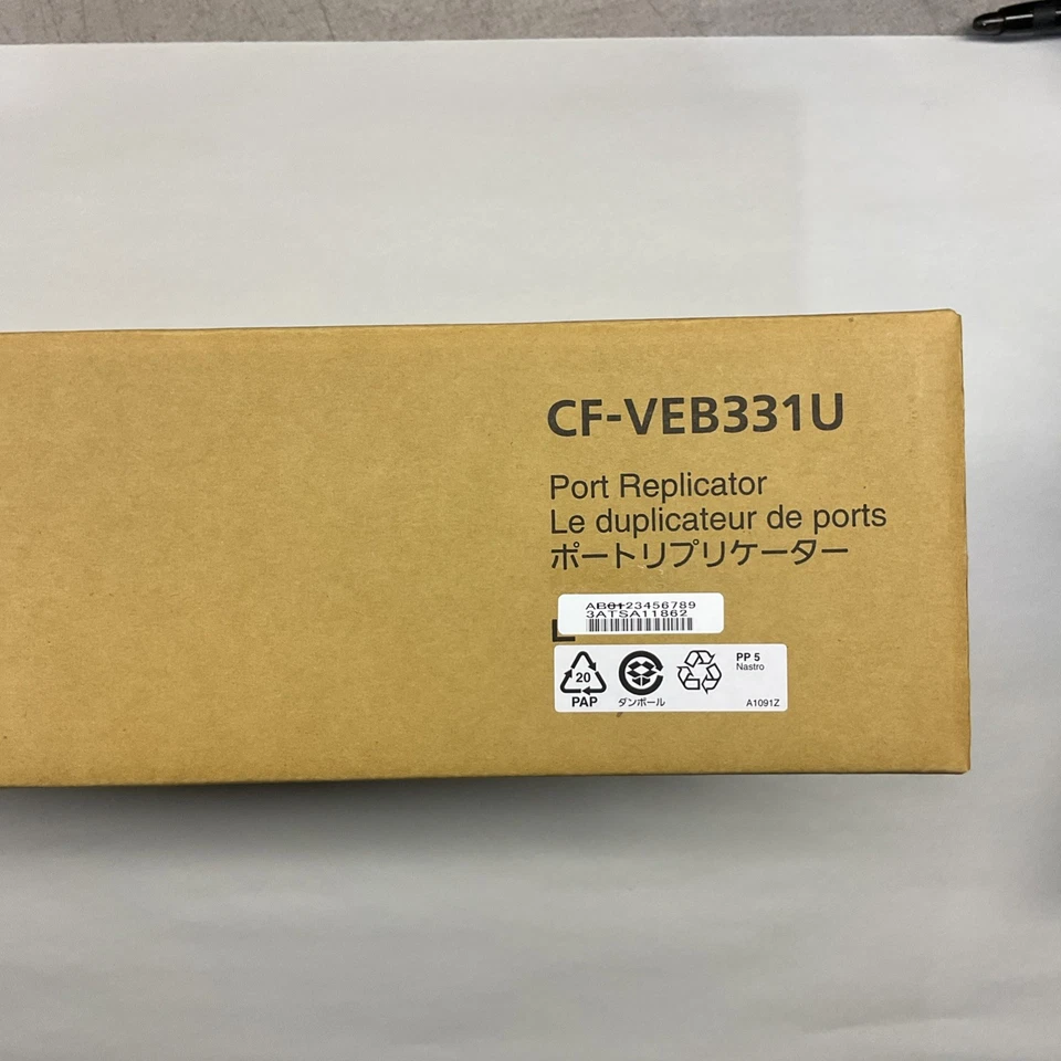 Estación de acoplamiento Panasonic Toughbook Port Replicator CF-VEB331U TOUGHBOOK CF-33 Foto 2 de 4