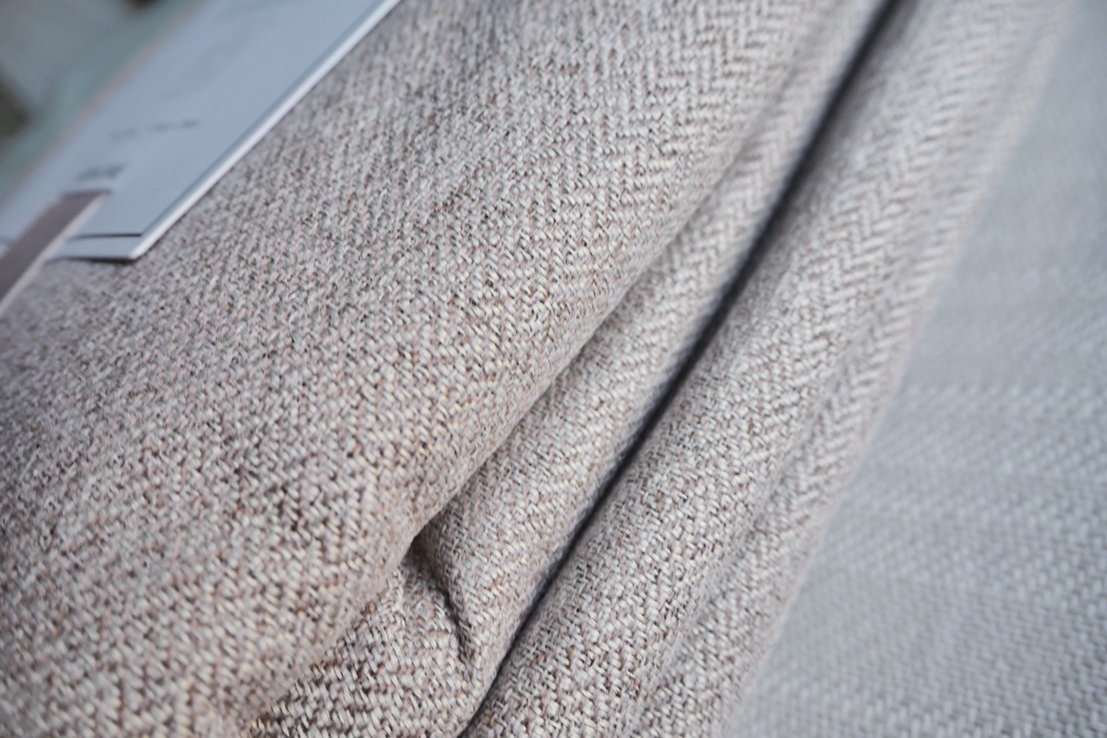 $119 H&M Home SINGLE-PACK WIDE BLACKOUT CURTAIN PANEL 98X98 thumbnail 4