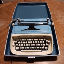 Vintage Royal Safari Manual Typewriter Blue & Off White w/ Case USA Made Works thumbnail