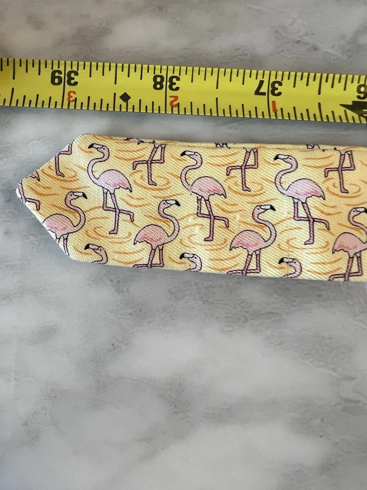 Cinturón flamenco rosa Vineyard Vines: talla mediana. Amarillo. GTH. Preppy. Seda Foto 4 de 4