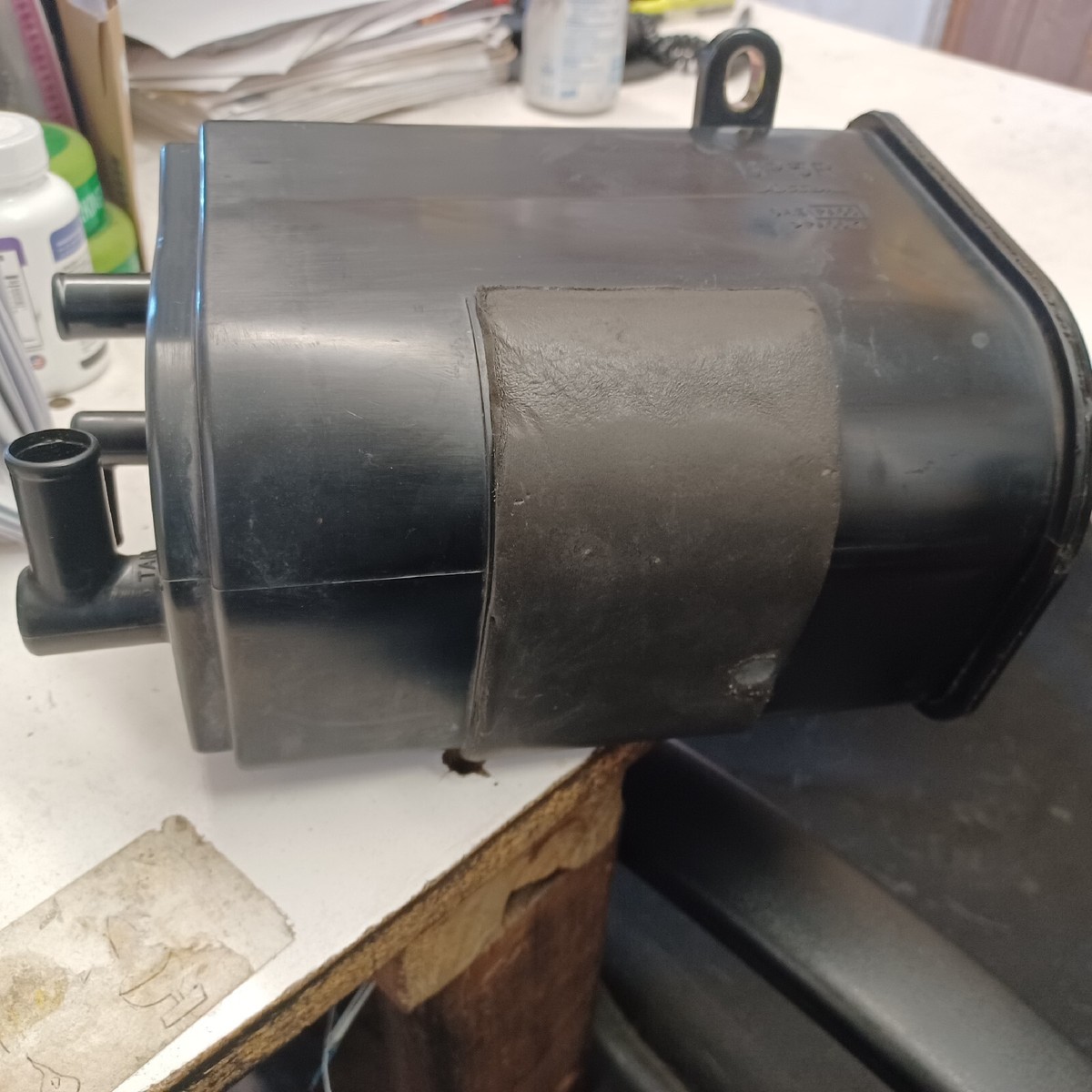 00 MAZDA MX-5 MIATA OEM FUEL VAPOR EVAPORATOR CHARCOAL CANISTER