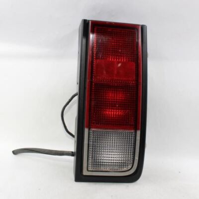 Right Passenger Tail Light Quarter Panel Mounted 2005-2009 HUMMER H2 OEM #26425