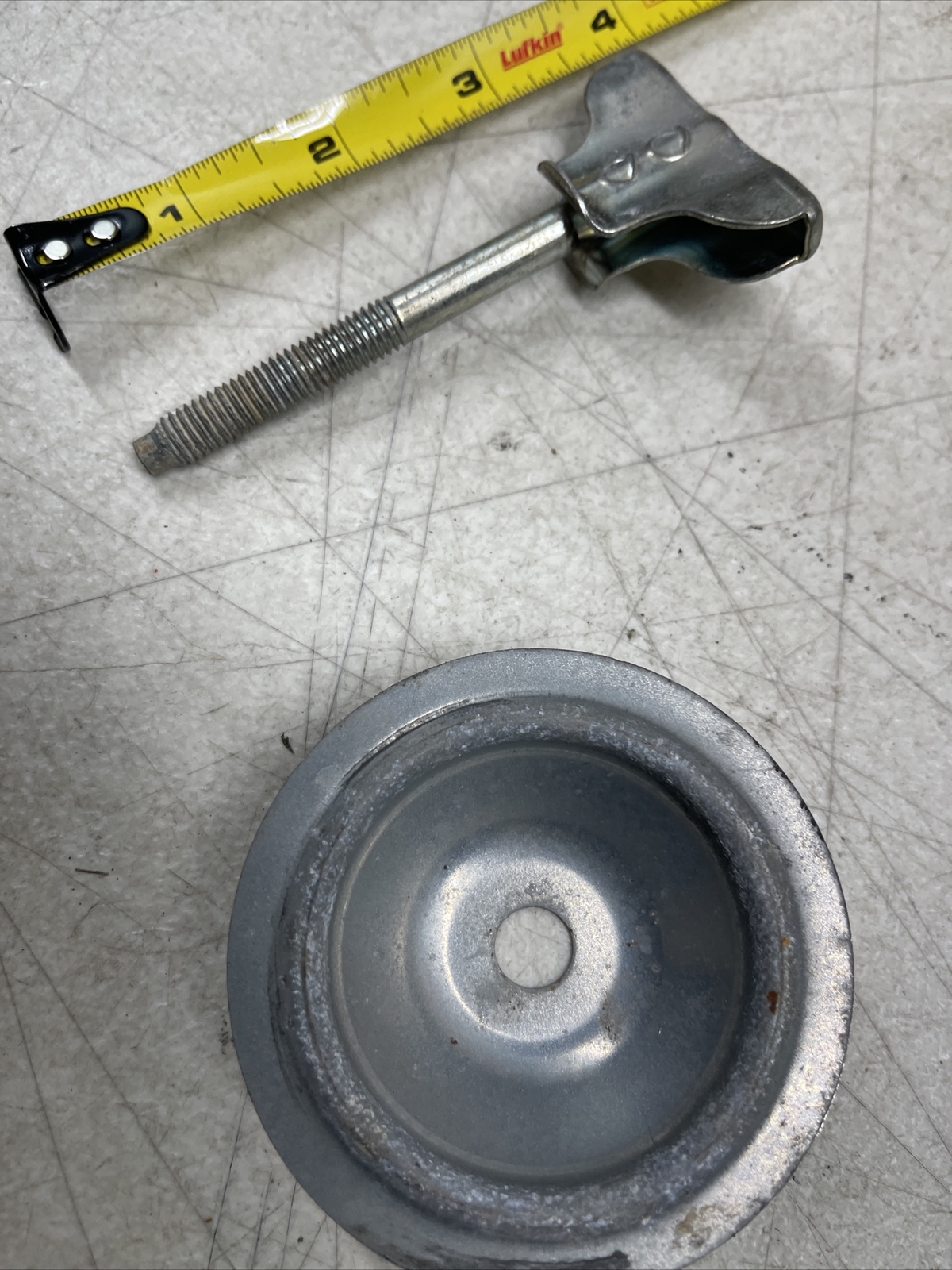 20002014 Subaru Outback & Legacy Spare Tire Wing Nut Tie Down Holder