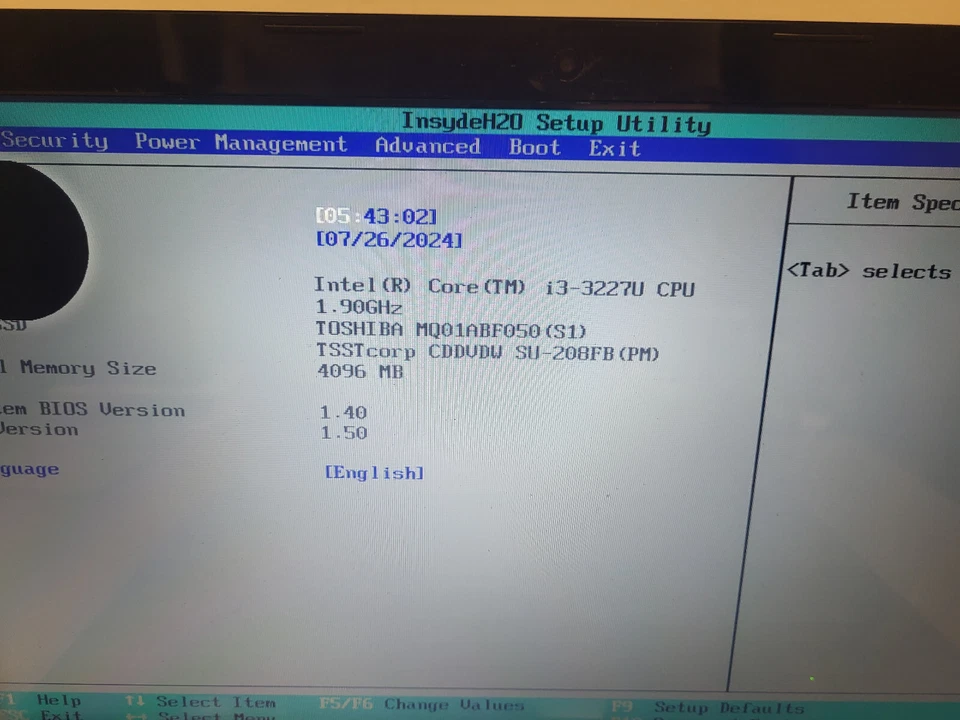 Portátil Toshiba Satellite L50-A1005 15" i3-3227 1,9 GHz, 4 GB de RAM, sin disco duro Foto 2 de 4