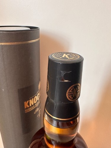 2 bottles of 18 year old whisky : Knockando & Glenlivet 70cl - Foto 6 di 13