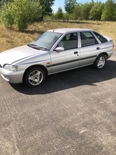 Ford Escort 1.6 16v Year 2000 spares or repairs