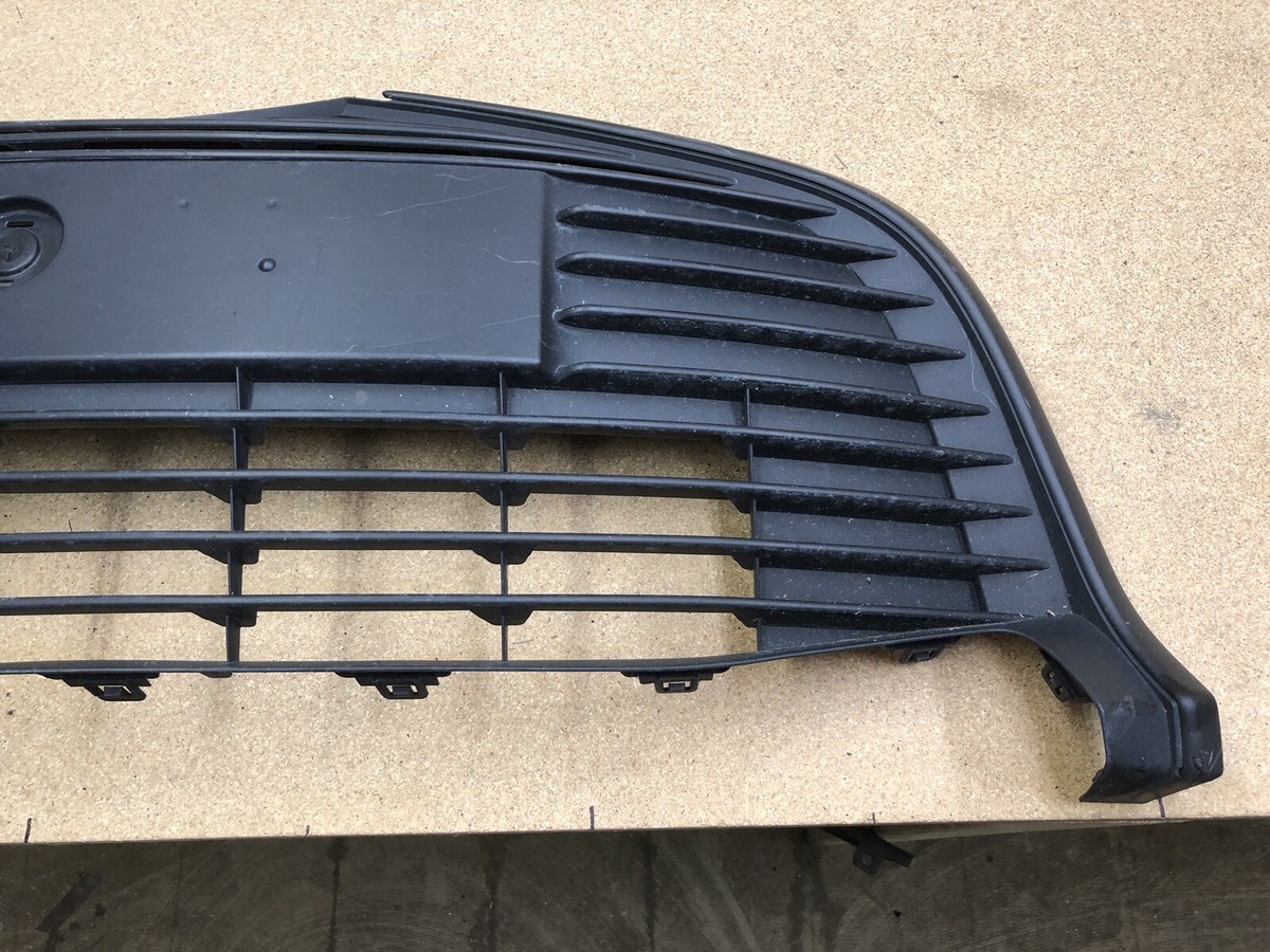 2015-2018 Toyota Yaris Hatchback Lower Grille | 53102-0D040
